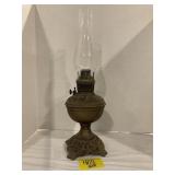 ANTIQUE METAL BASE ROYAL BRAND OIL LAMP