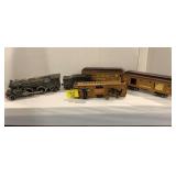 385E LIONEL LINES ENGINE, TENDER & 3 CAR SET