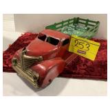 ANTIQUE METAL ICE TRUCK W/ GLASS BLOCKS