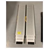 PAIR OF HANDICAP TELESCOPING RAMPS 4-10FT 600LB