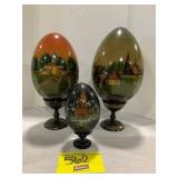 3 HAND PAINTED WOODEN Dï¿½COR EGGS