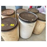 6 LIDDED BARRELS