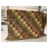 VERY HEAVY & WARM CAMO QUILTED COMFORTER - KING?