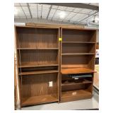 2 PRESSED WOOD BOOKSHELVES