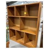 6FT TALL WOODEN ENTERTAINMENT CENTER