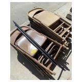PALLET OF METAL FOLDING CHAIRS