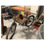 BAYSIDE CRUISER BICYCLE, APPEARS NEW BELL HELMET