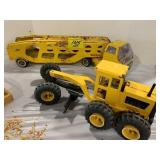 TONKA METAL CAR CARRIER TRUCK, METAL ROAD GRATER