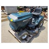 CRAFTSMAN AUTOMATIC, 42' CUT RIDING LAWN MOWER.