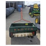 SCOTTS SPREADER