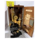 ANTIQUE E LEITZ WETZLAN WOOD CASED MICROSCOPE