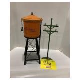 IVES RAILROAD METAL WATER TOWER, TRAIN LAYOUT