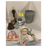 OIL & CANDLE LAMPS, FIGURINES, DREAM CATCHERS,