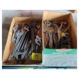 FLAT W/ ADJUSTABLE WRENCHES, FLAT W/ CLAMPS, VISE