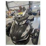 2014 CAN-AM SPYDER RT BIKE. STARTS, RUNS, AND