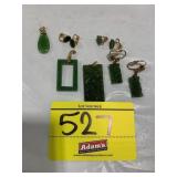 GROUP OF APPEARS TO BE JADE PIECES