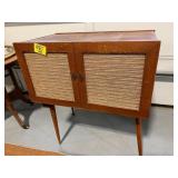 MCM IRONRITE IRONER STAND
