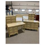 6-PIECE WHITE PAINTED WOOD BEDROOM SET - 2 TWIN