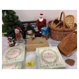 GROUP OF CHRISTMAS Dï¿½COR