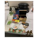 GRANITEWARE ROASTERS, RECIPE BOX, SEASHELLS,