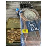 NOT WORKING WALL CLOCK, GOLD-TONE FLATWARE,