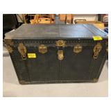 LARGE ANTIQUE STEAMER TRUNK