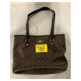 COACH MARKED PURSE W/ OUTER HANG TAG