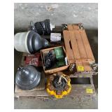 LIGHT FIXTURES, CREEPER, LIGHTBULBS, TRANS DAPT