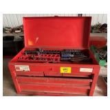 METAL TOOLBOX W/ CONTENTS, SOCKETS, ETC