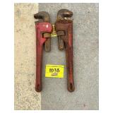 2 PIPE WRENCHES