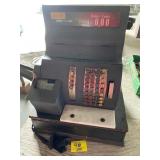 ANTIQUE CASH REGISTER