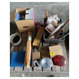 BOX OF MICROFIBER CLEANING CLOTHS & TARPS, BASKET