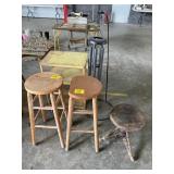WIND CHIMES ON METAL STAND, 3 WOODEN STOOLS,