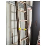 ALUMINUM EXTENSION LADDER