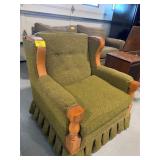 GREEN UPHOLSTERED WOOD FRAME CHAIR