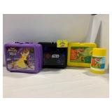 GROUP OF PLASTIC LUNCHBOXES & 1 THERMOS