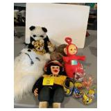 CHARACTER GLASSES, STUFFED ANIMALS OF ALL KINDS,
