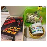 IDEAL TOSS ACROSS GAME, TOTE OF EASTER Dï¿½COR &