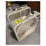 2 BOX FANS