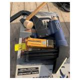 FLOOR NAILER, MALLET