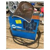 MILLER CRICKET 115 VOLT WIRE WELDER