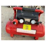 PORTABLE CRAFTSMAN AIR COMPRESSOR
