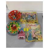 GROUP OF WALT DISNEY COLLECTIBLES, BARBIE HOT