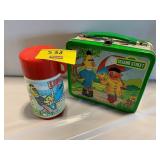 VINTAGE SESAME STREET METAL LUNCHBOX & THERMOS