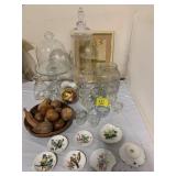 2 ORNATE GLASS SERVING DISHES, WOODEN FRUITS,