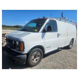 2001 CHEVROLET EXPRESS 2500 WORK VAN WITH LADDER