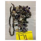 STRAND & SEVERAL LOOSE GEMSTONE BEADS -
