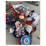 PALLET OF CHRISTMAS Dï¿½COR