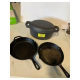 Z MARKED CAST IRON DUTCH OVEN, LODGE & UNMARKED