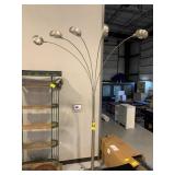 LARGE 5-LIGHT FLOOR LAMP